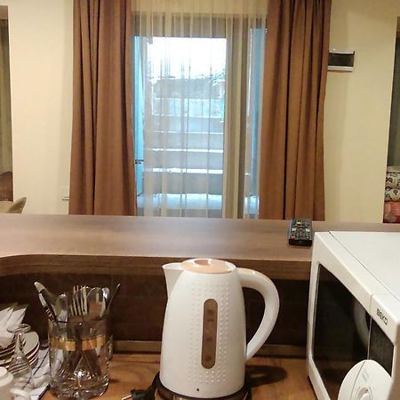 Low Budget Room With King Size Bed Tbilisi Exterior photo